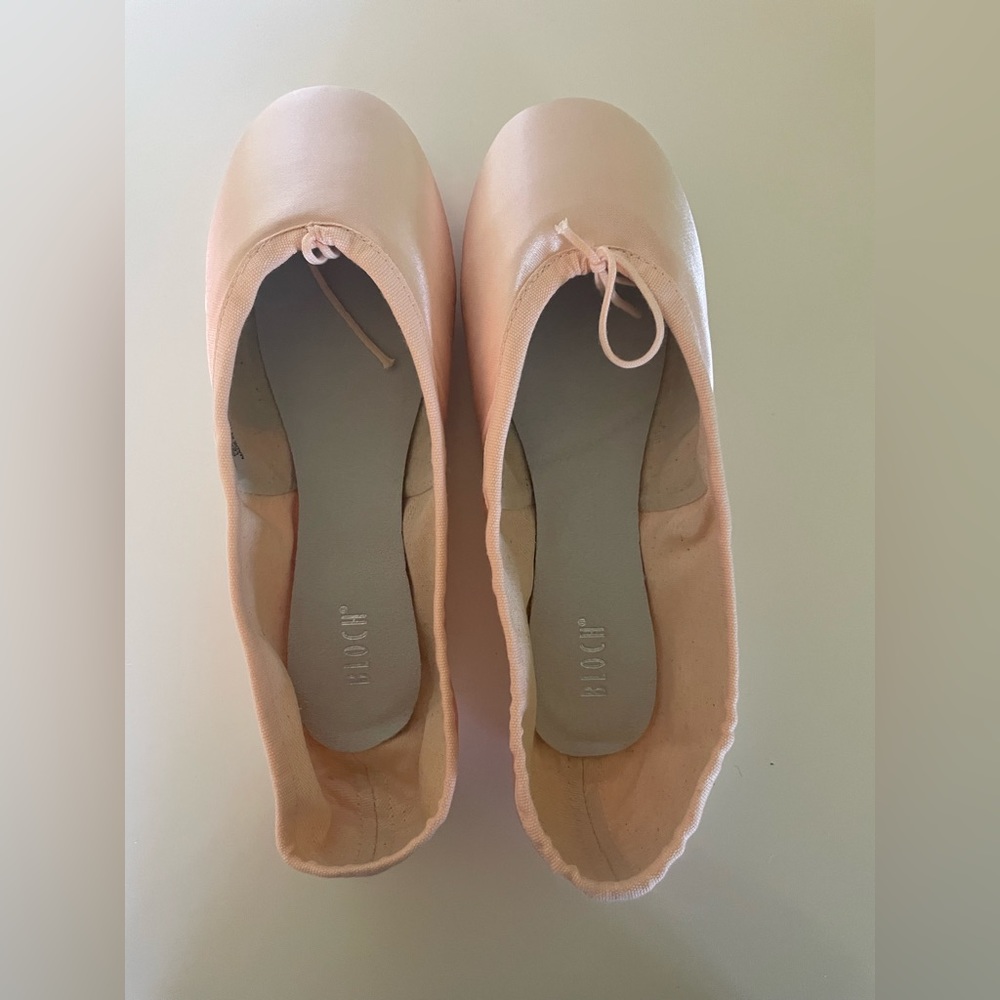 Bloch SonataPointe Shoes, 5.5 C